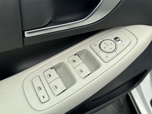 New 2025 Hyundai Sonata SEL image 19