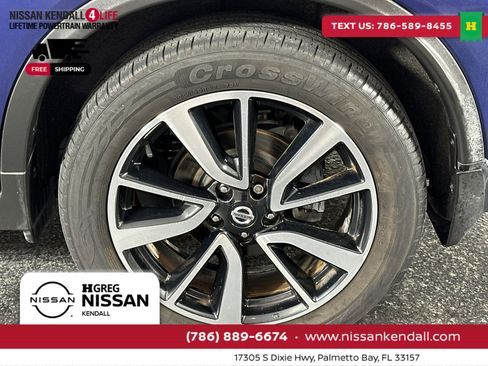 Used 2018 Nissan Rogue SL w/ Premium Package image 14