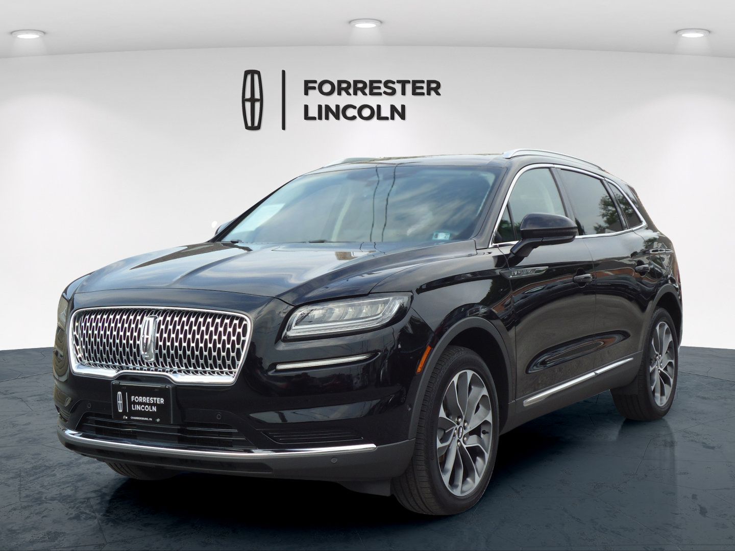 Used 2023 Lincoln Nautilus Reserve w/ Equipment Group 201A AWD/4WD image 7