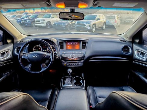 Used 2017 INFINITI QX60 FWD w/ Premium Package image 4