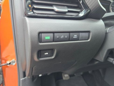 Used 2024 Nissan Sentra SR w/ SR Premium Package image 27