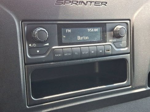 Used 2025 Mercedes-Benz Sprinter 2500 image 17
