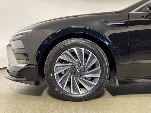 New 2026 Hyundai Sonata Limited image 11