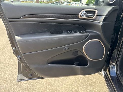 Used 2014 Jeep Grand Cherokee Summit AWD/4WD image 15