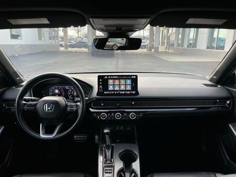 Used 2024 Honda Civic Sport Touring image 10