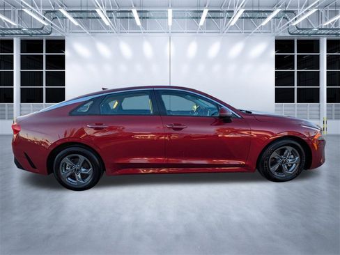 Used 2022 Kia K5 LXS image 3
