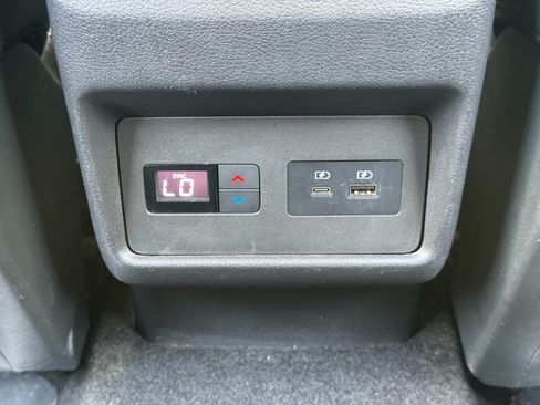 Used 2021 Nissan Rogue SL FWD image 28
