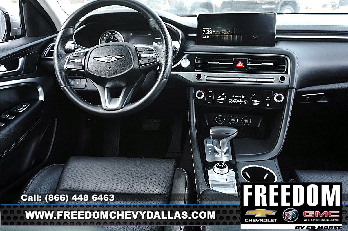 Used 2025 Genesis G70 2.5T RWD image 13
