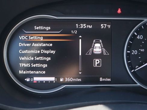 New 2025 Nissan Versa SR w/ Trunk Package image 21