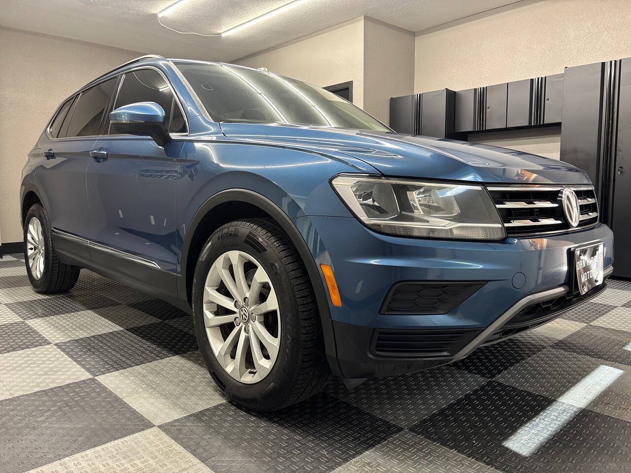 Used 2018 Volkswagen Tiguan SE AWD/4WD image 4