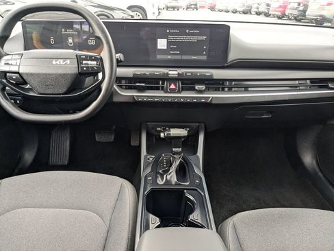 Used 2025 Kia K4 LXS image 15