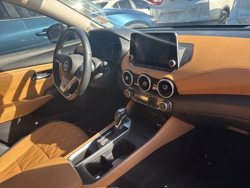 Used 2023 Nissan Sentra SV w/ SV Premium Package image 7