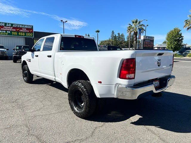 Used 2015 RAM 3500 Tradesman w/ Chrome Appearance Group AWD/4WD image 5