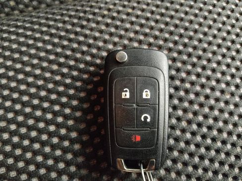 Used 2016 Chevrolet Equinox LT w/ Convenience Package image 32