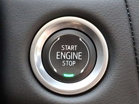 Used 2024 Chevrolet Suburban High Country AWD/4WD image 24