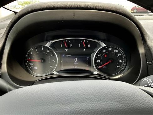 Used 2023 GMC Terrain SLE w/ Driver Convenience Package FWD image 13