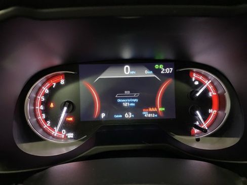 Certified 2022 Toyota RAV4 TRD Off-Road image 17