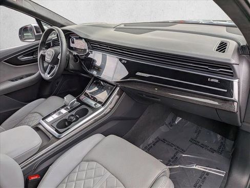 Used 2020 Audi SQ7 Prestige w/ Prestige Package AWD/4WD image 22