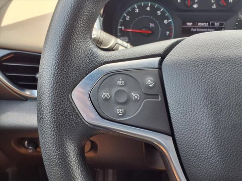 Used 2022 Chevrolet Traverse LS w/ LPO, Cargo Package FWD image 18