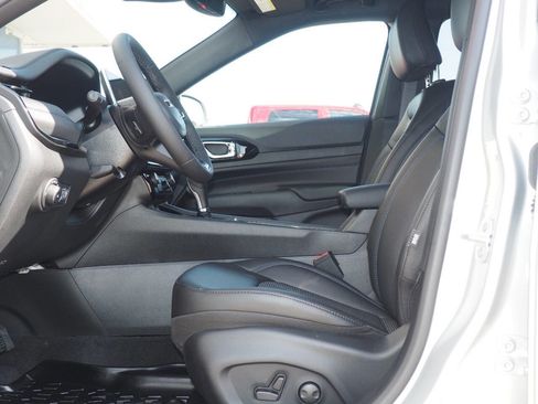 New 2026 Jeep Compass Latitude w/ Quick Order Package 29K image 9