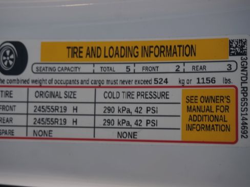 Used 2025 Chevrolet Equinox EV LT w/ Convenience Package image 38