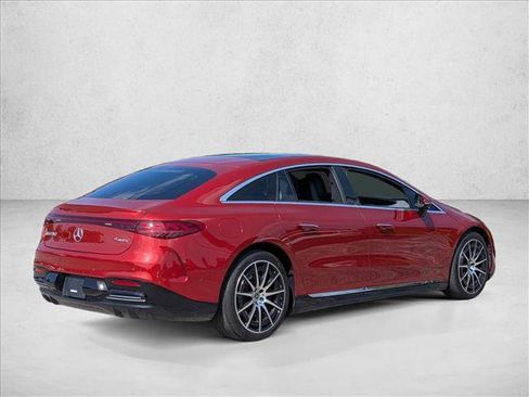Used 2023 Mercedes-Benz EQS 580 4MATIC Sedan w/ Exclusive Trim Package image 6