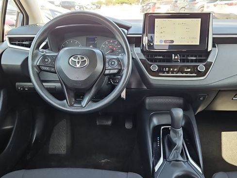 Used 2024 Toyota Corolla LE FWD image 17