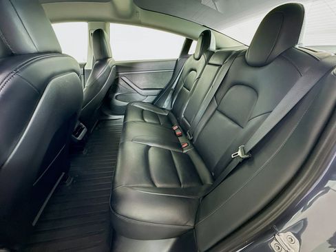 Used 2023 Tesla Model 3 Standard Range image 25
