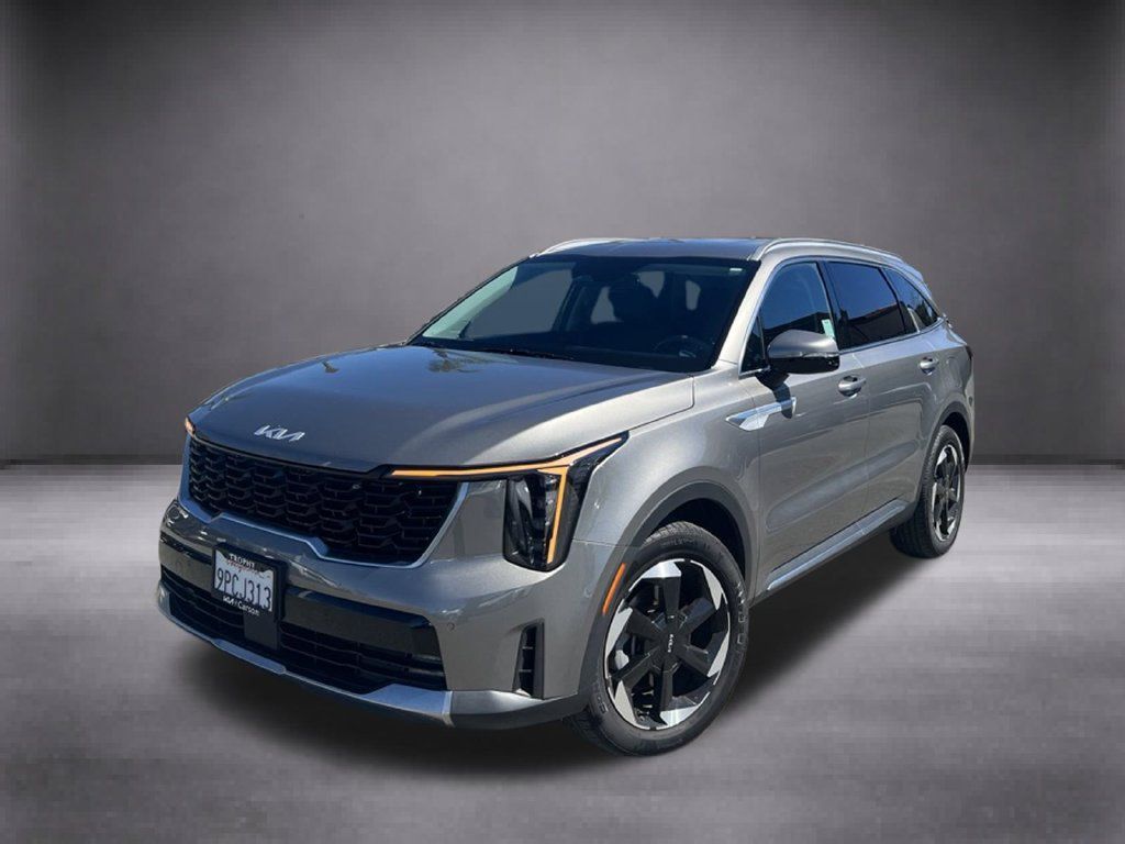 Used 2025 Kia Sorento EX FWD image 4