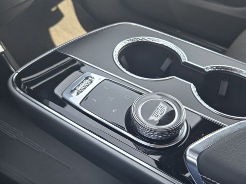 New 2025 Cadillac Lyriq Luxury image 15