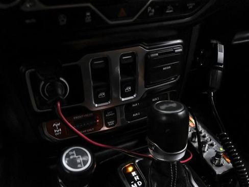 Used 2021 Jeep Wrangler Rubicon AWD/4WD image 21