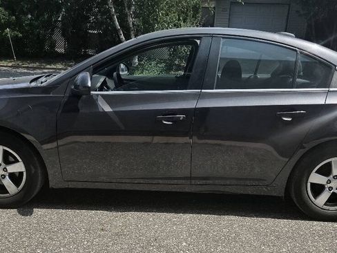 Used 2016 Chevrolet Cruze LT FWD image 3