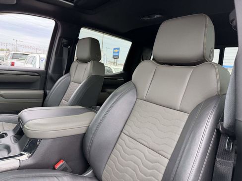 Certified 2023 Chevrolet Silverado 1500 ZR2 w/ Technology Package image 13