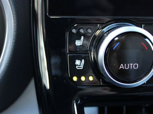 Used 2026 Toyota Highlander Platinum AWD/4WD image 29