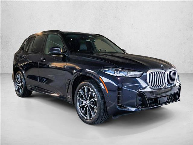 Used 2026 BMW X5 xDrive40i w/ M Sport Package AWD/4WD image 3