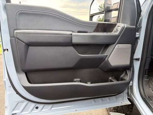 Used 2024 Ford F250 Lariat w/ Lariat Ultimate Package AWD/4WD image 17