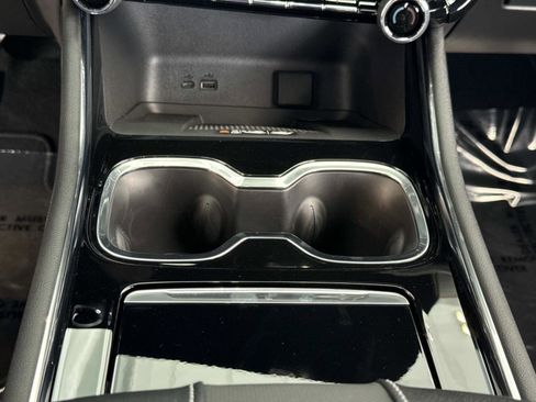 New 2026 Chevrolet Traverse RS image 3