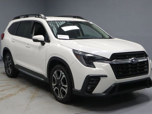 Used 2023 Subaru Ascent Limited AWD/4WD image 1