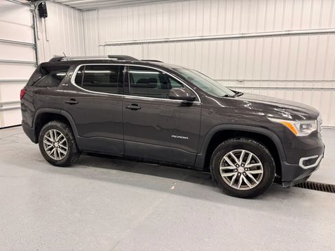 Used 2019 GMC Acadia SLE w/ Driver Alert Package I FWD image 2