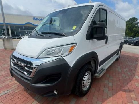 Used 2025 RAM ProMaster 2500 w/ U-Haul Equipment Group FWD image 6