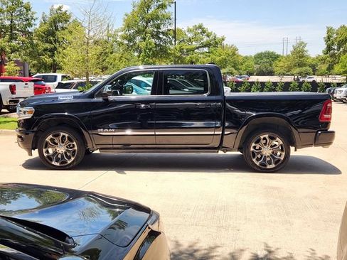 Used 2023 RAM 1500 Limited w/ Body Color Bumper Group AWD/4WD image 4
