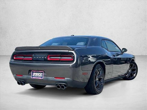 Used 2015 Dodge Challenger R/T w/ Quick Order Package 28B R/T RWD image 2
