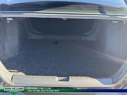 Used 2020 Honda Civic Touring image 11