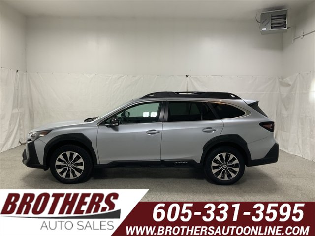 Used 2023 Subaru Outback Limited AWD/4WD image 1