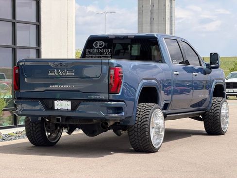 Used 2025 GMC Sierra 2500 Denali Ultimate AWD/4WD image 5