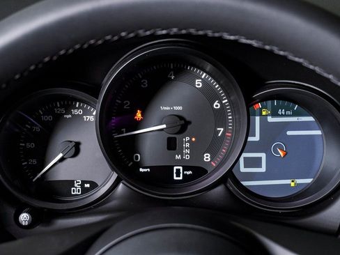 New 2026 Porsche Macan image 21