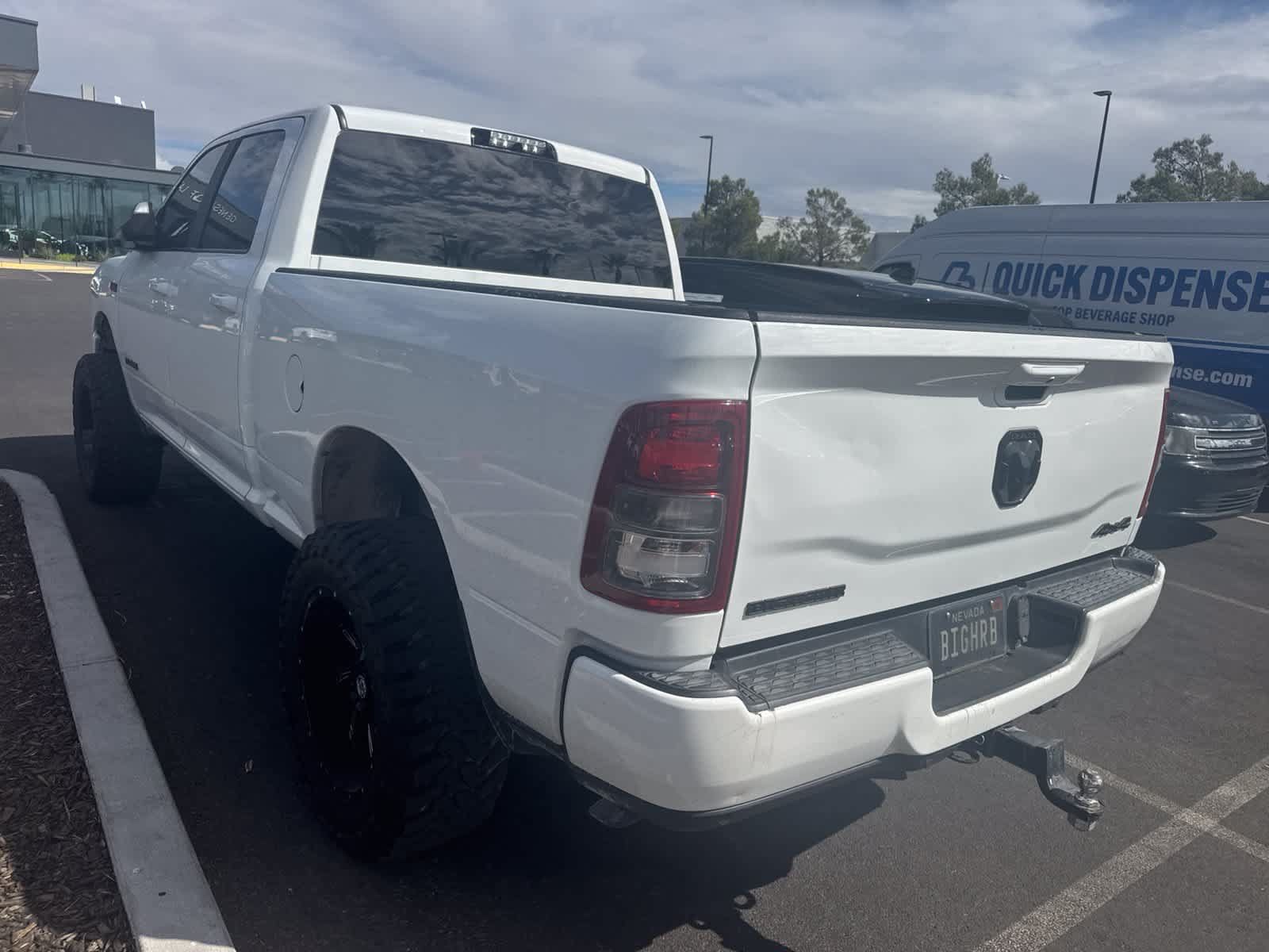 Used 2020 RAM 2500 Big Horn w/ Night Edition AWD/4WD image 3