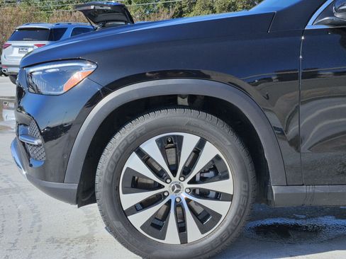 Certified 2025 Mercedes-Benz GLE 450 4MATIC image 11