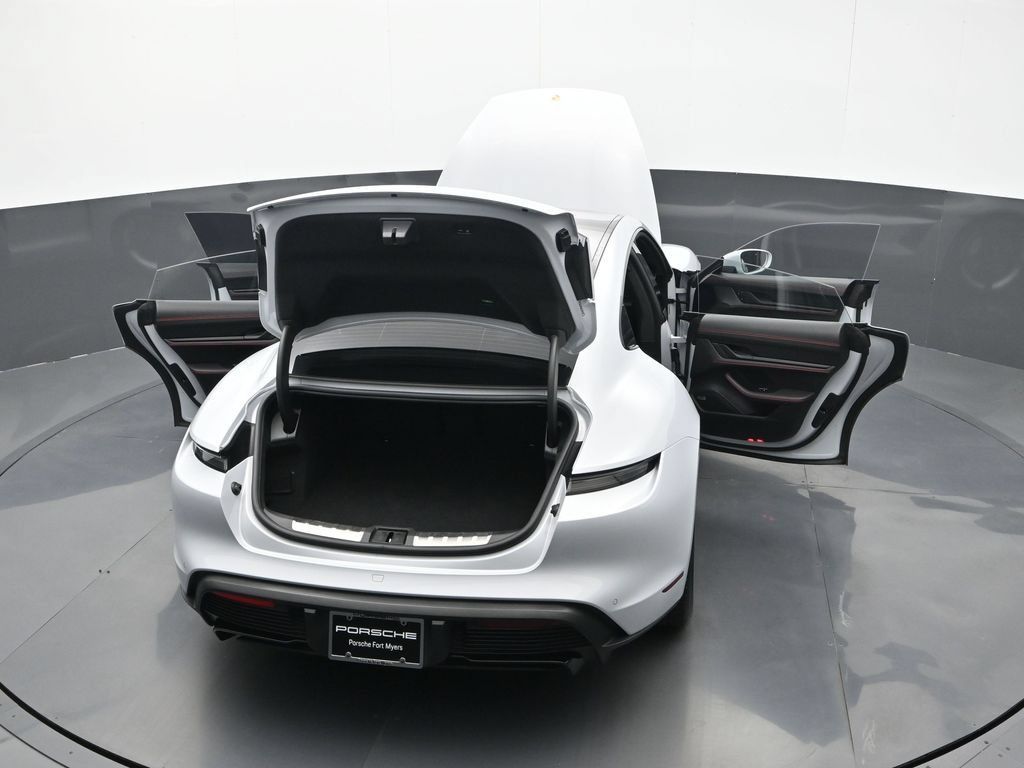 Certified 2024 Porsche Taycan GTS AWD/4WD image 27