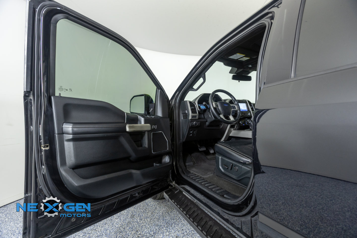 Used 2020 Ford F150 Lariat w/ Equipment Group 502A Luxury AWD/4WD image 9